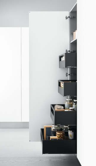 Tall Units | Tall unit with Blum deep internal drawers | Kitchen organization | Arclinea