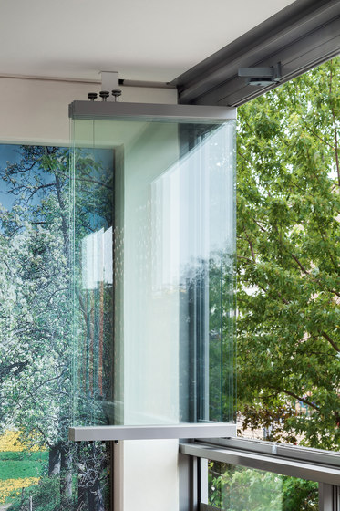 Glass parapet | SL Modular non-insulated | Sistemi finestre | Solarlux