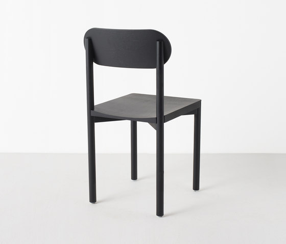 Studio Chair | Chaises | Resident