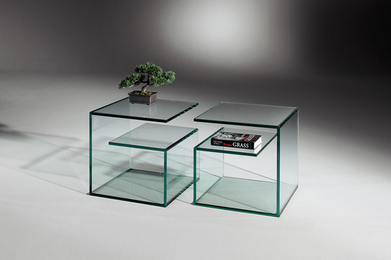 Janus V | Side tables | Dreieck Design