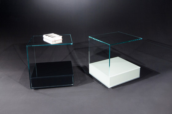 Pure Down OW c | Tables de chevet | Dreieck Design