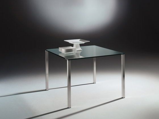 Quadro 1172 k | Dining tables | Dreieck Design