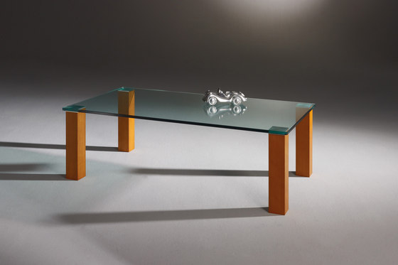 Remus  RM 3742 kr | Coffee tables | Dreieck Design