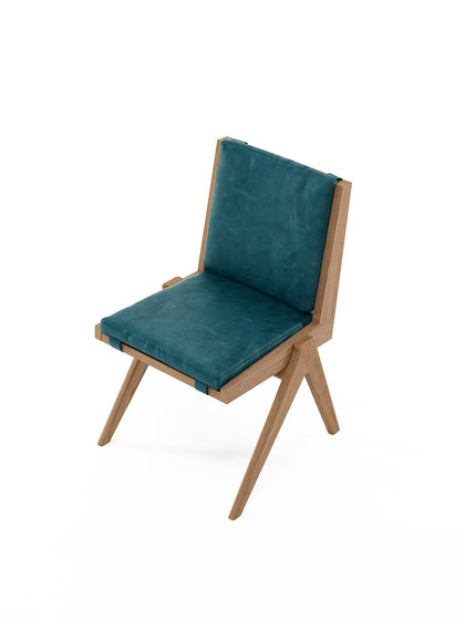 Tribute CHAIR with LEATHER Deep Blue | Sillas | Karpenter