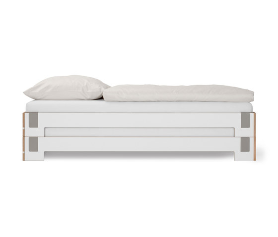 Tagedieb stacking bed | Beds | Nils Holger Moormann