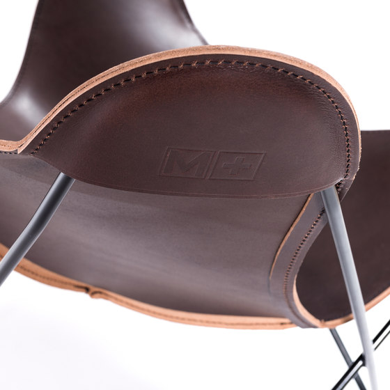 Hardoy Butterfly Chair Nature Maron | Armchairs | Manufakturplus