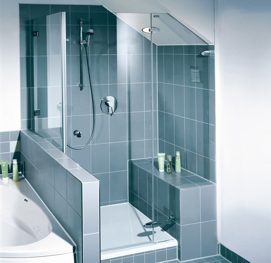 Collection 3 Plus - Swing door with fixed panel and side panel, shortened | Shower screens | Duscholux AG