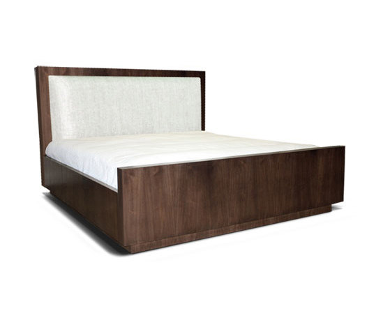 Clinton Bed with Upholstered Headboard | Betten | BESPOKE by Luigi Gentile