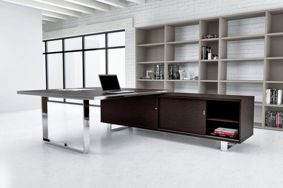 Archimede square desk with service unit | Schreibtische | ALEA