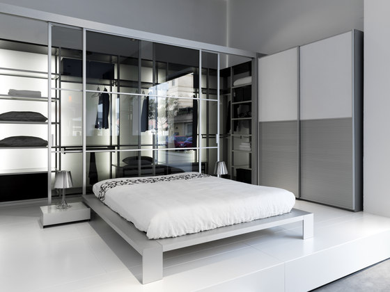 Inside Closet | Cabinets | Sistema Midi