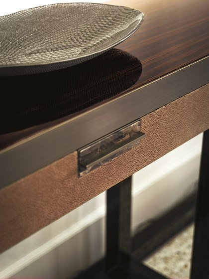 Orwell | Console tables | Longhi S.p.a.