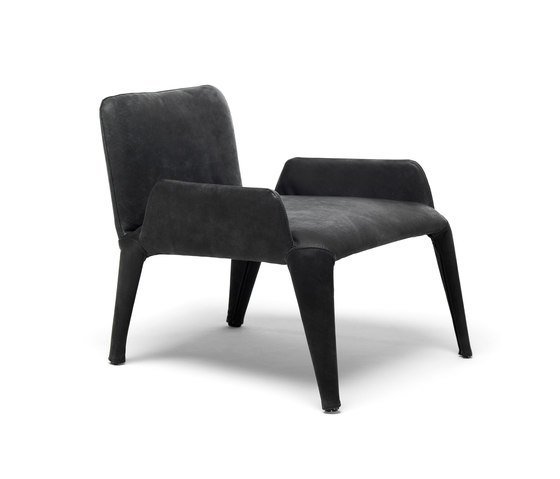 Nova lounge chair with armrests in leather | Fauteuils | Eponimo