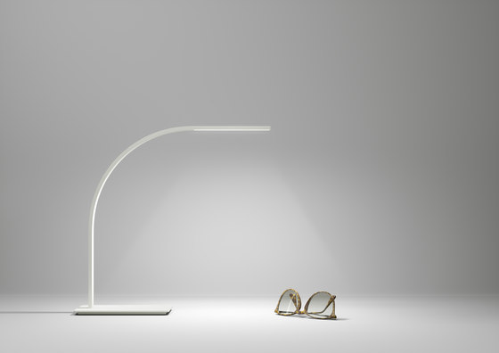 Ziggie Table lamp | Table lights | FontanaArte