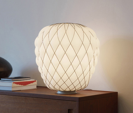 Pinecone Lampe de table | Luminaires de table | FontanaArte