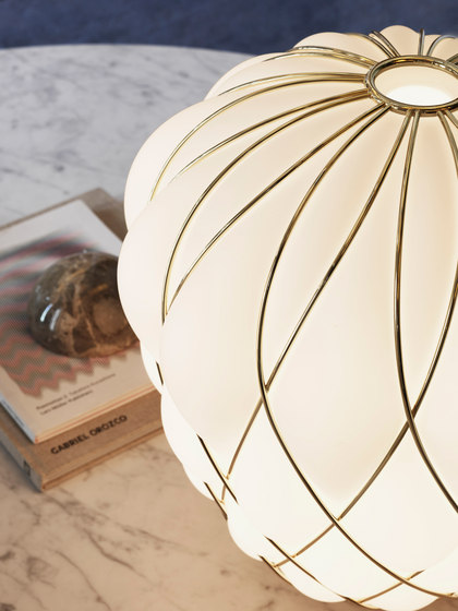Pinecone Lampe de table | Luminaires de table | FontanaArte
