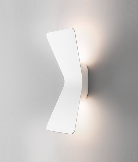 Flex Wall lamp | Wall lights | FontanaArte