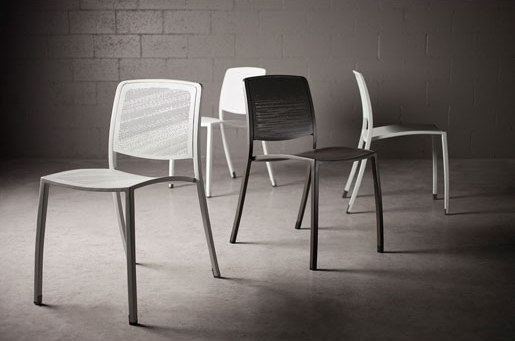 Avivo Chairs | Sedie | Forms+Surfaces®