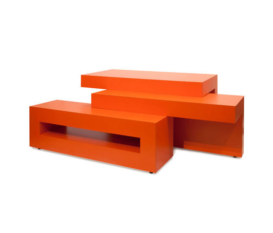 Retail Systems: Tables and Pedestals | Espositori | B+N Industries