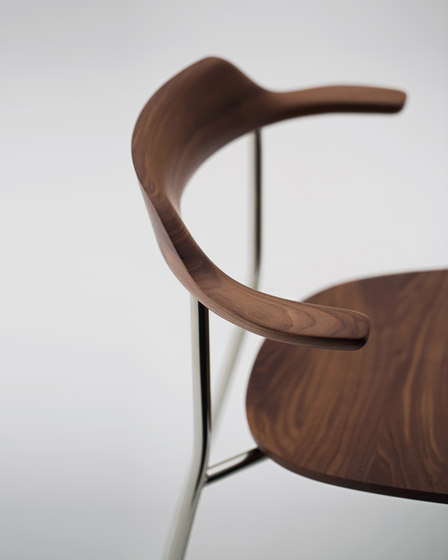Hiroshima Arm chair stackable (Wooden seat) | Sedie | MARUNI