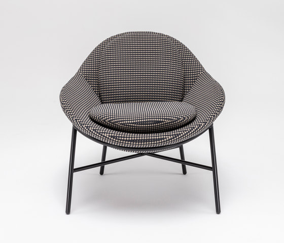 Oyster Armchair | Sillones | Comforty