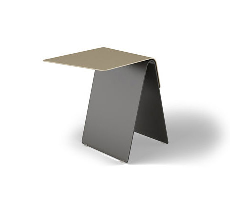 15"h HangOver Table | Tavolini alti | Peter Pepper Products