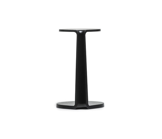 Primum Oval side table | Beistelltische | GoEs
