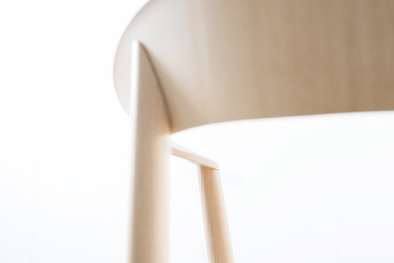 Mito chair | Sillas | conmoto