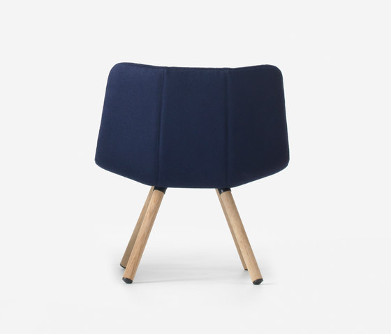 Volley Chair with four legs | Poltrone | Resident