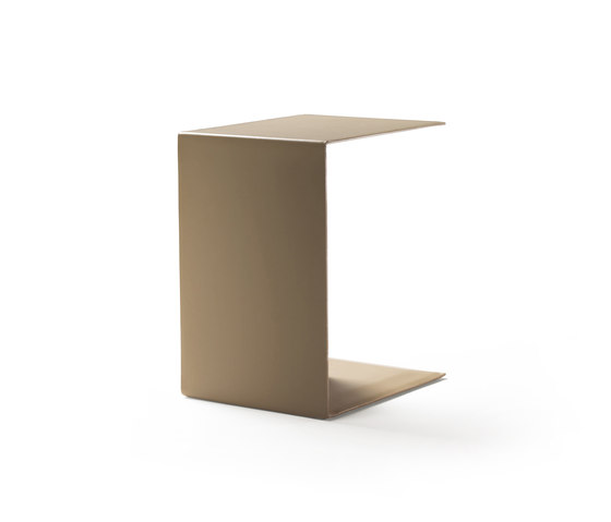 Plain | Side tables | Flexform