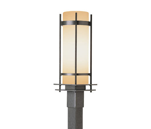 Banded Outdoor Post Light | Lámparas exteriores de pie | Hubbardton Forge