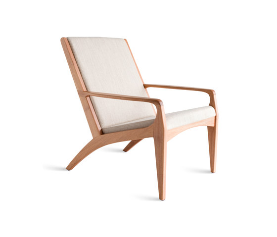 Gisele Lounge Chair Upholstered | Fauteuils | Sossego