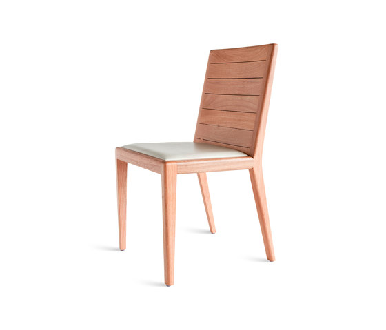 Isabela Chair | Stühle | Sossego