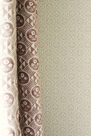 Diamonds & Flowers | Wall coverings / wallpapers | Zoffany