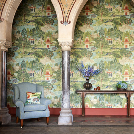 Peacock Garden | Wall coverings / wallpapers | Zoffany