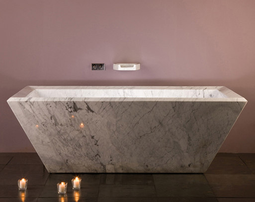 Rubix Tub, Carrara Marble | Bathtubs | Stone Forest