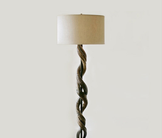 Horn Entanglements Floor Lamp | Lámparas de pie | Pfeifer Studio