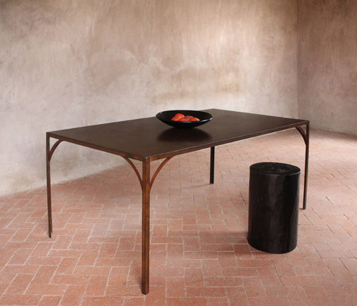 Rustique Dining Table | Dining tables | Pfeifer Studio