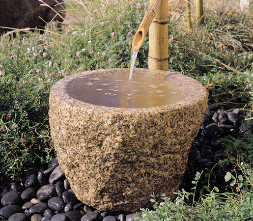 Rough Vessel Fountain | Fontaines à jets d'eau | Stone Forest