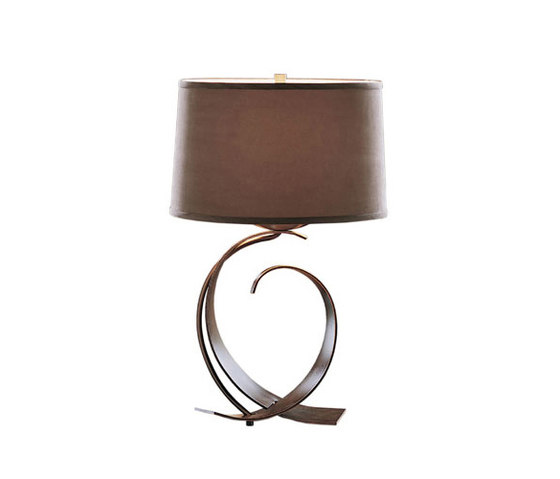 Fullered Impressions Table Lamp | Lámparas de sobremesa | Hubbardton Forge