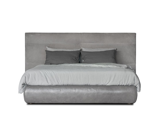 COUCHE Bed | Camas | Baxter