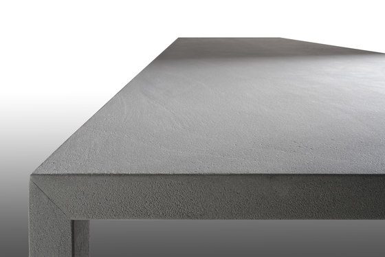 Tense Material Reconstructed Stone | Dining tables | MDF Italia
