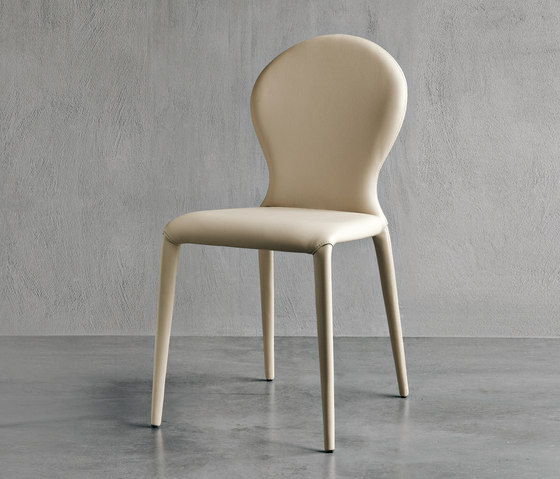 Round | Chairs | Tonin Casa
