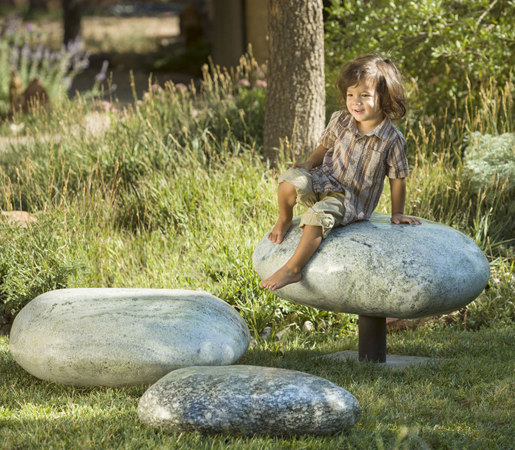 Pebble Seat | Tabourets | Stone Forest