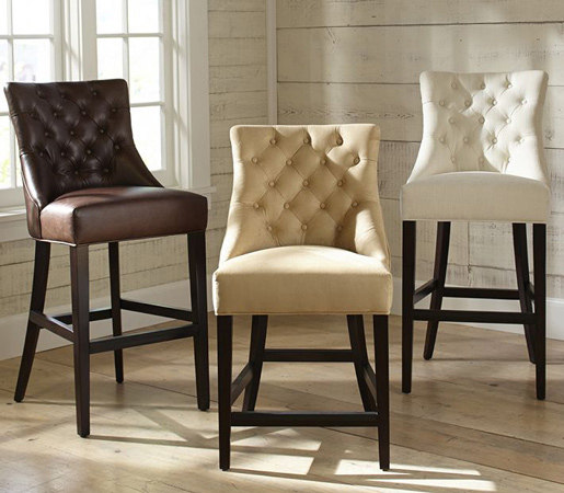 Hayes Tufted Barstools | Taburetes de bar | Distributed by Williams-Sonoma, Inc. TO THE TRADE