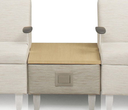 Facelift Serpentine Straight Table | Beistelltische | Trinity Furniture