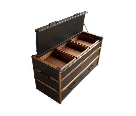 Collingswood Trunk | Storage boxes | Richard Wrightman Design