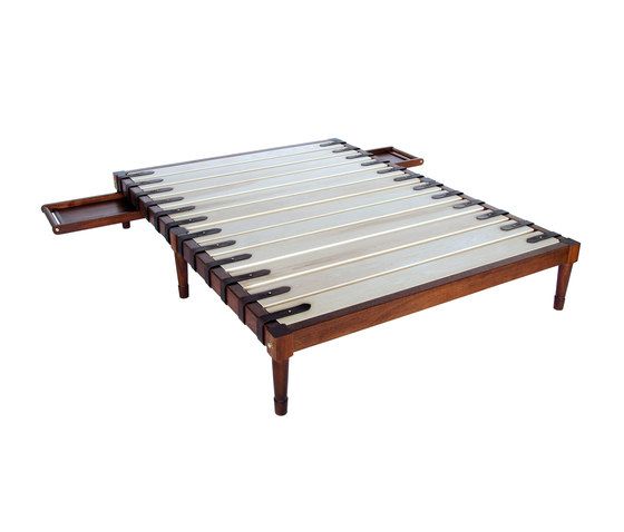 Jasper Bed | Somieres / Armazones de cama | Richard Wrightman Design