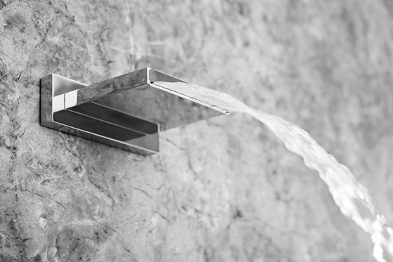 Aqua-Sense - WaterFall – Wall Mtd. | Grifería para duchas | Graff