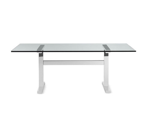 Mercer Dining Table | Esstische | Distributed by Williams-Sonoma, Inc. TO THE TRADE