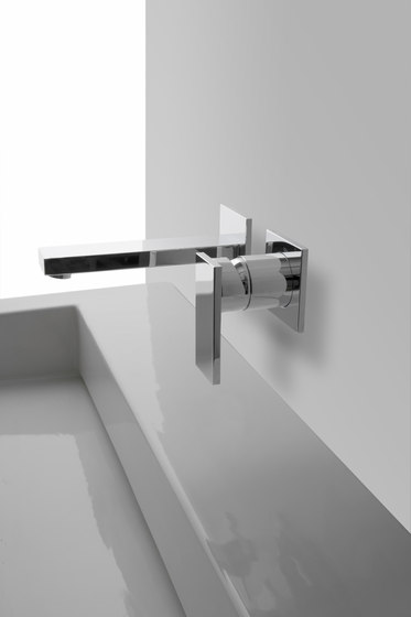 Solar - Wall-mounted basin mixer with 19cm spout - exposed parts | Rubinetteria lavabi | Graff